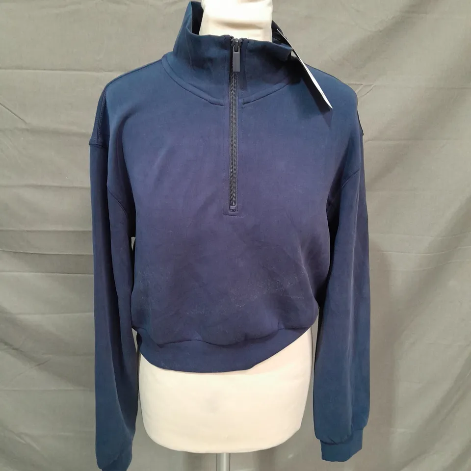 STRADIVARIUS CASUAL SPORT NAVY QUARTER ZIP - EUR MEDIUM