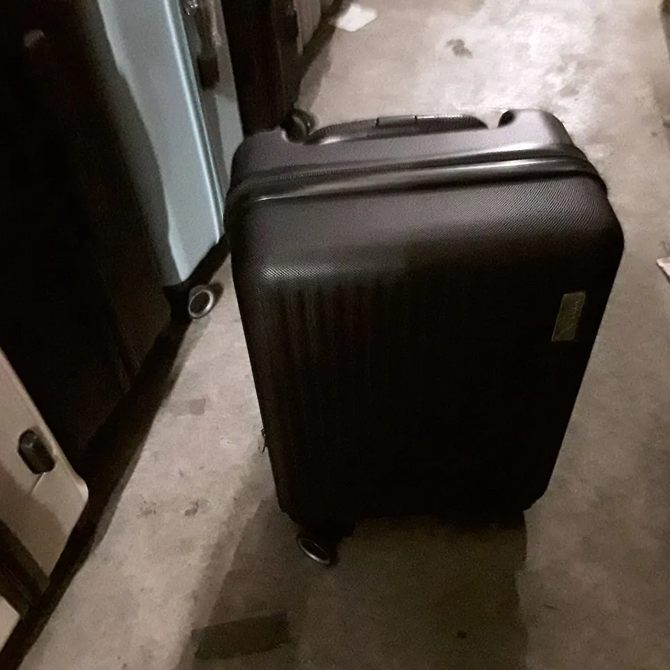 UNBOXED KEPLIN LUGG SMALL SIZE TRAVEL LUGGAGE WITH WHEELS BLACK COLOUR