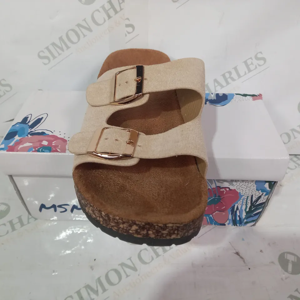 BOXED PAIR OF MSMG OPEN TOE BUCKLE STRAP SANDALS IN KHAKI EU SIZE 38