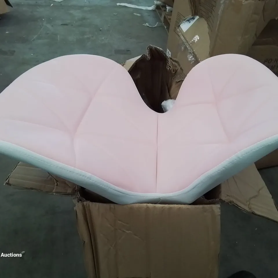 A BOXED BABY PINK AND WHITE OFFICE SWIVEL CHAIR