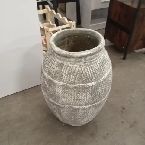 BOXED ATTIYYA GREY TABLE VASE SIZE: 49CM H X 36CM W X 36CM D
