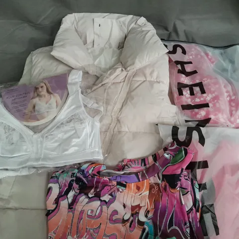 APPROXIMATELY 50 ASSORTED CLOTHING ITEMS TO INCLUDE - GILET, T-SHIRT, UNDERWEAR ETC.