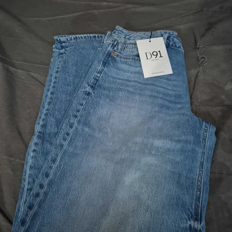 STRADIVARIUS JEANS – LIGHT BLUE DENIM, D91 TAG SIZE 10