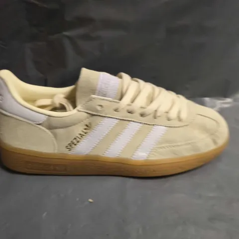 BOXED PAIR OF ADIDAS HANDBALL SPEZIAL TRAINERS - UK SIZE 6.5