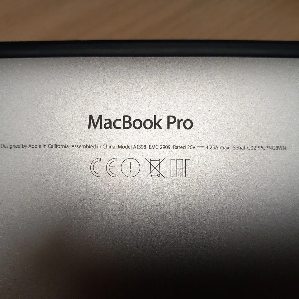 APPLE MACBOOK PRO (A1398 MID 2014)