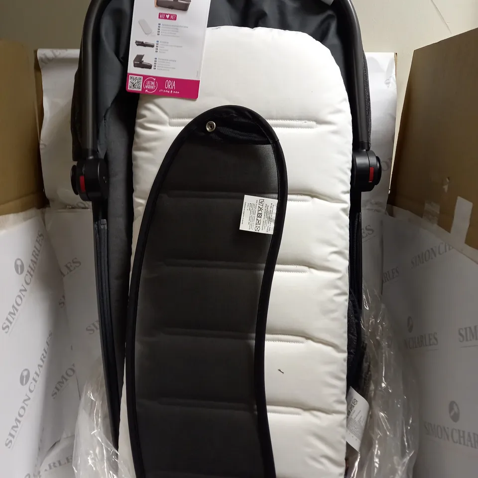 BOXED MAXI-COSY ORIA CARRY COT 