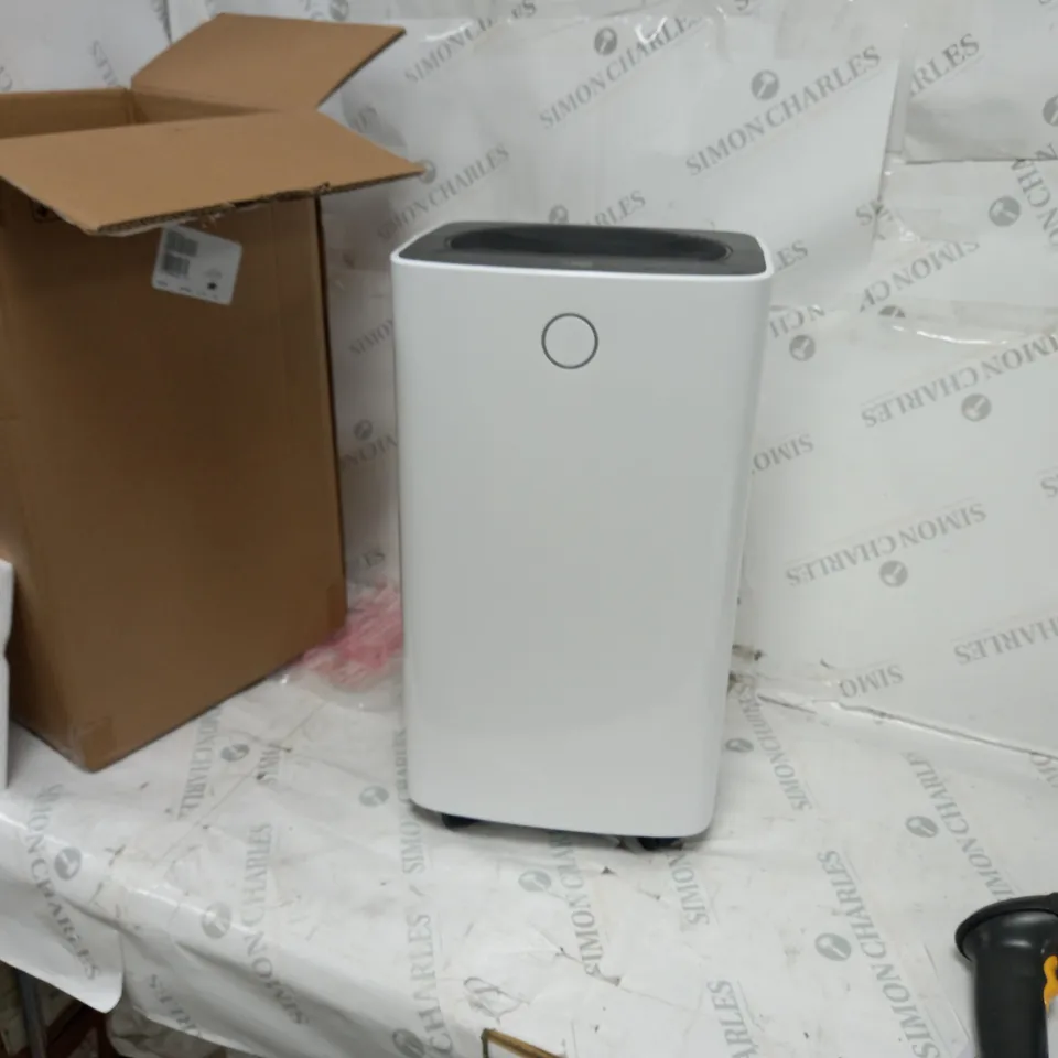 12L DEHUMIDIFIER WITH 2L WATER TANK AND TIMER 