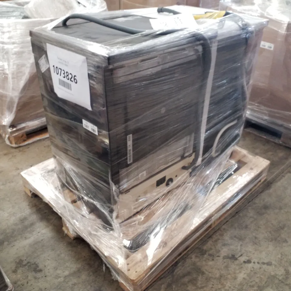 HISENSE SLIMLINE 11 PLACES FREE STANDING DISHWASHER AND HOOVER HDPN1L390PB FREESTANDING DISHWASHER - UNPROCESSED RAW RETURNS