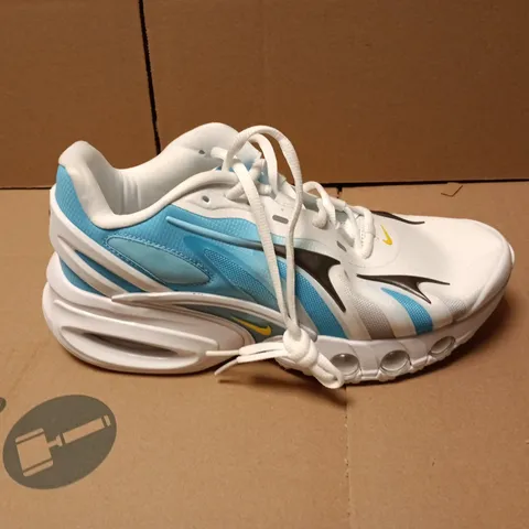 UNBOXED PAIR OF NIKE AIRMAX DN TRAINERS IN WHITE/BLUE - UK 7.5