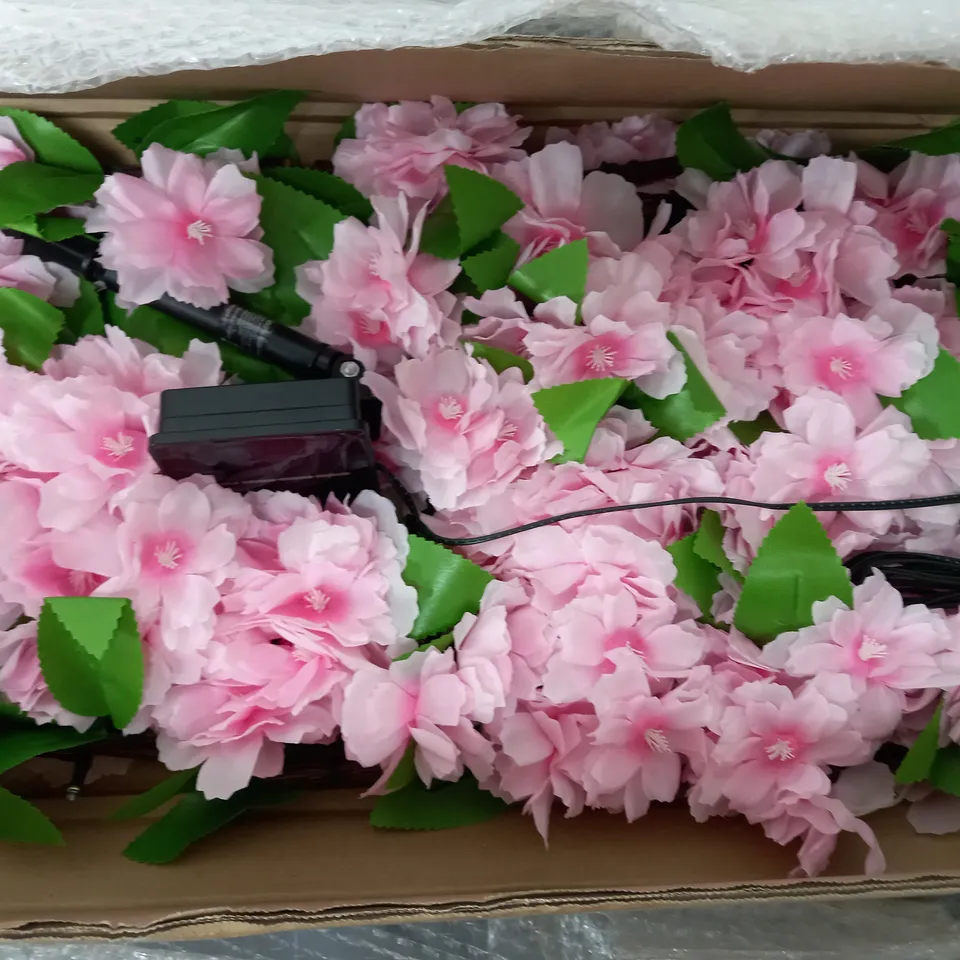 SMART SOLAR 75 LED SOLAR IN-LIT PINK BLOSSOM TRELLIS - COLLECTION ONLY RRP £54.99
