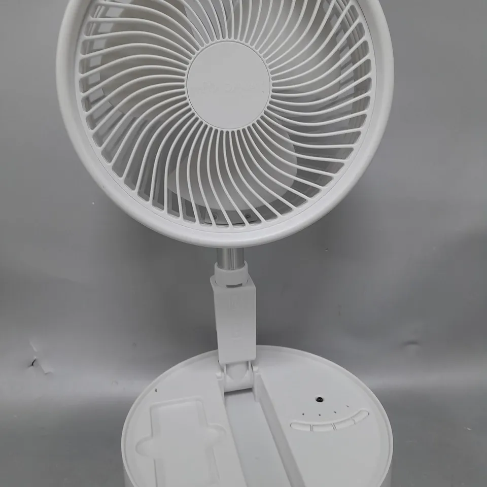 BOXED BELL & HOWELL OSCILLATING FOLDING RECHARGEABLE FAN, WHITE