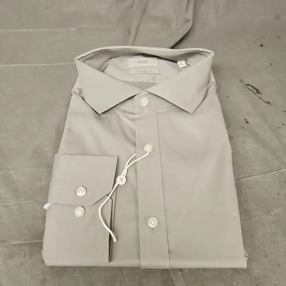 MOSS TAILORED FIT POCKET DRESS SHIRT IN SAGE SIZE 18/46