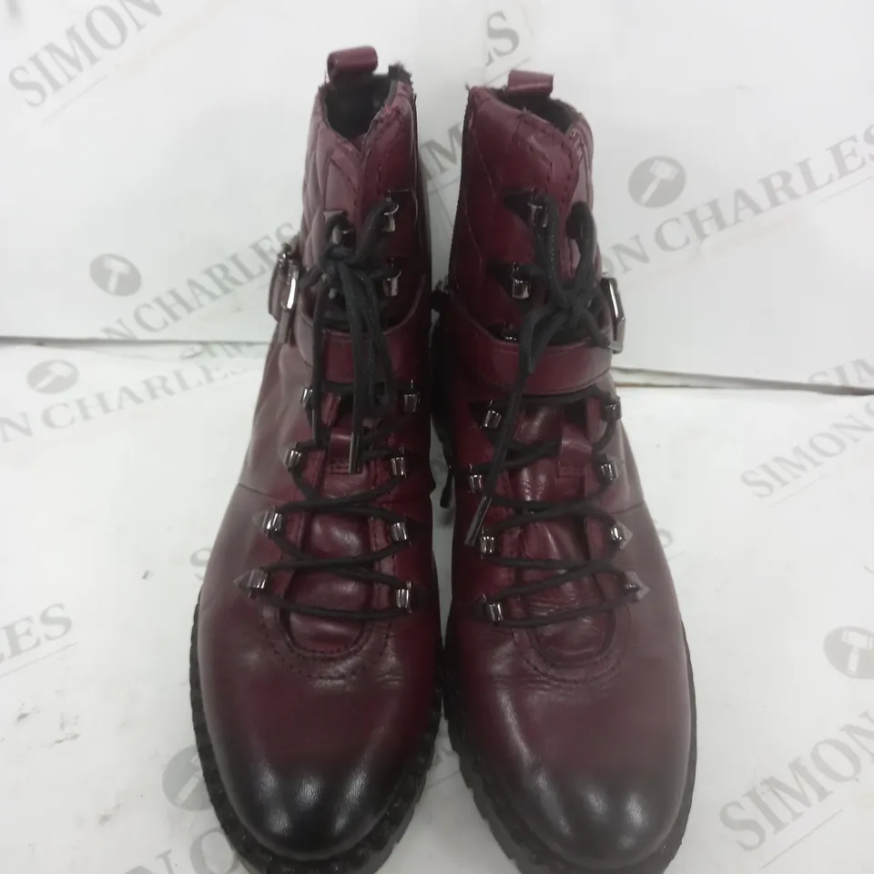 BOXED MODA IN PELLE ARANIE BURGUNDY LEATHER SIZE 6