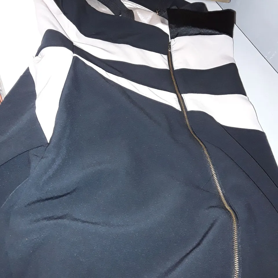 BLACK/PINK ZIP UP CROPPED DRESS 