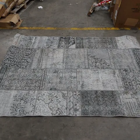 SIESTA EKOHALI RUG - GREY // APPROX SIZE: 155 X 230cm