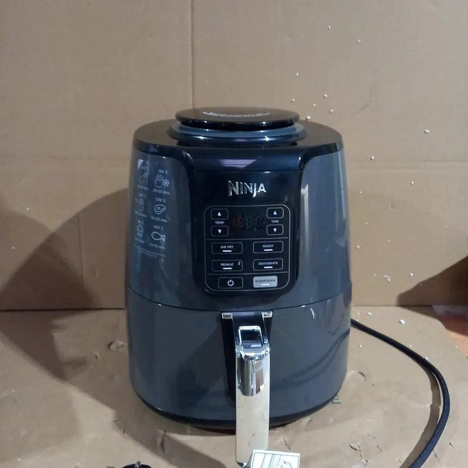 NINJA AIR FRYER