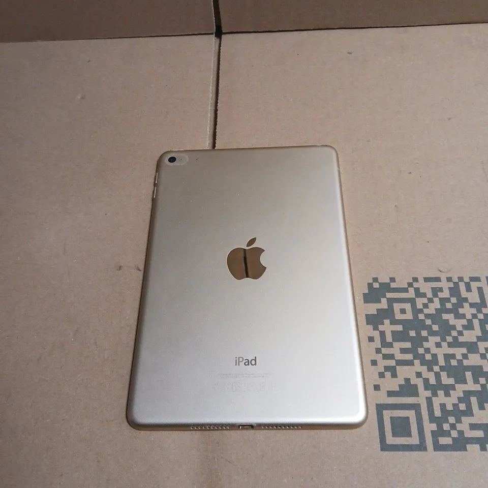 APPLE IPAD A1538 TABLET