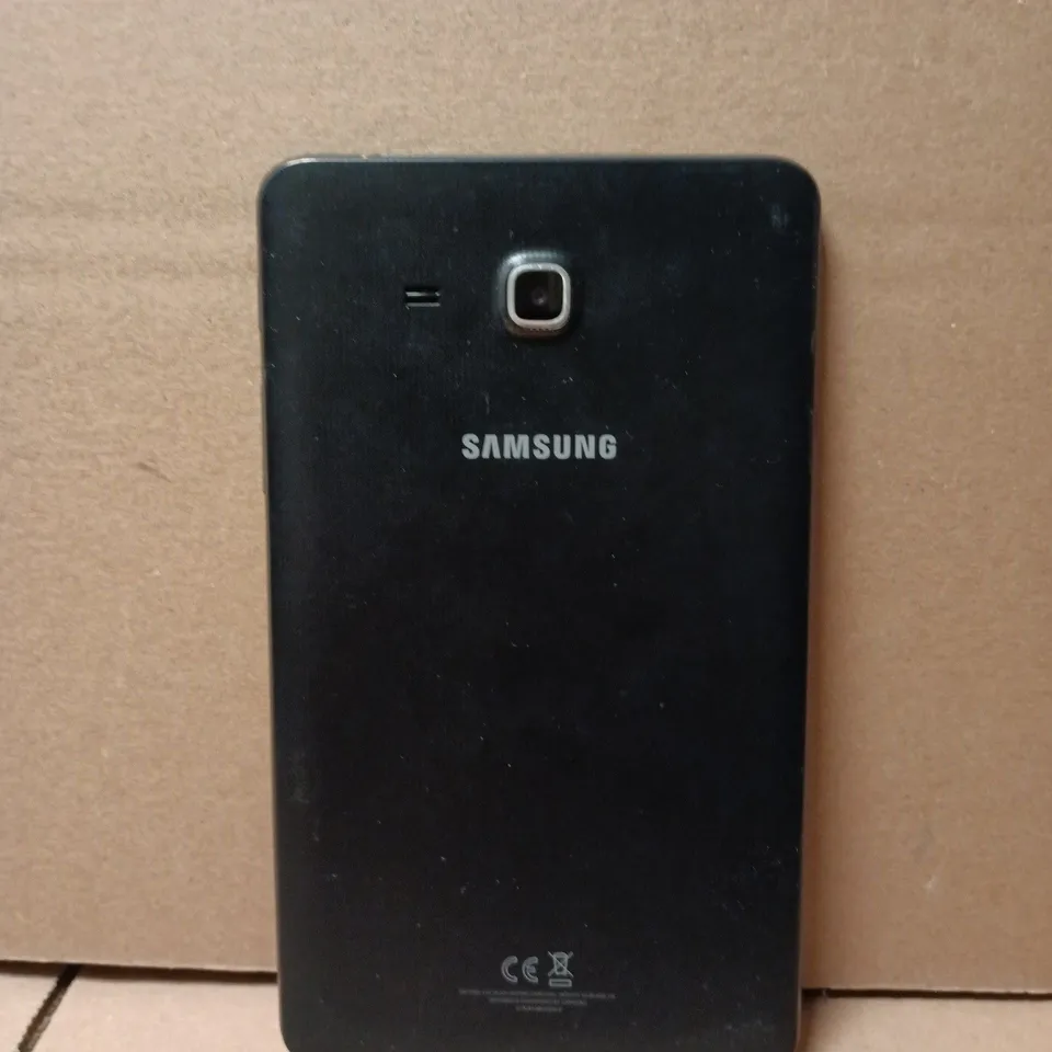 SAMSUNG TABLET - SM-T280