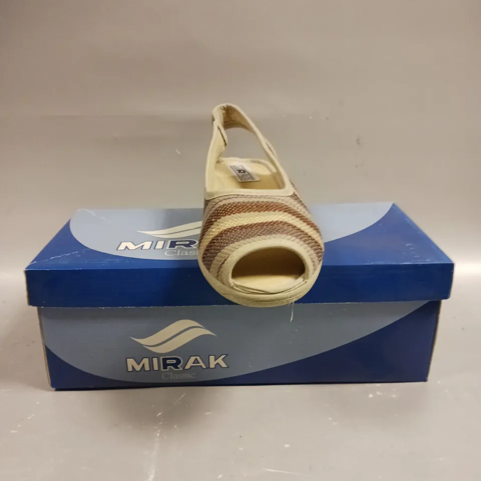BOXED PAIR OF MIRAK CLASSIC CARLA OPEN TOE SHOES IN BROWN - SIZE 5