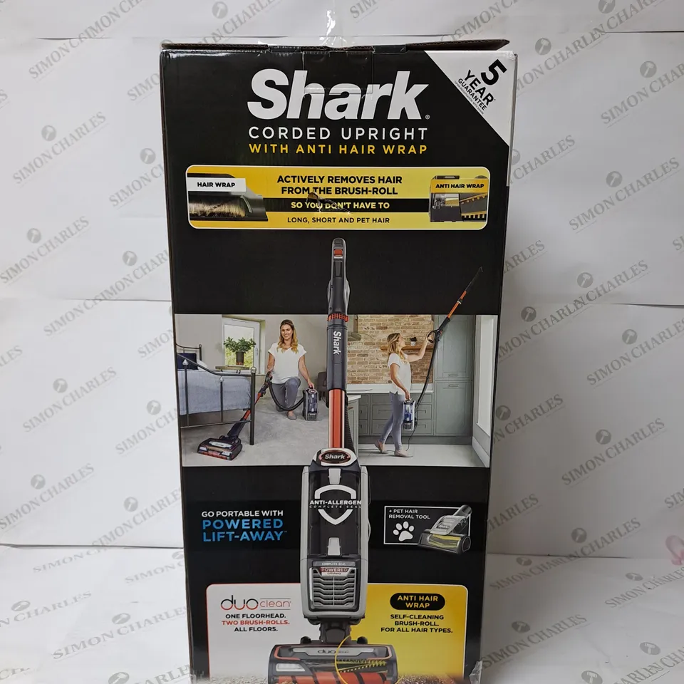 BOXED SHARK ANTI HAIR WRAP UPRIGHT VACUUM CLEANER