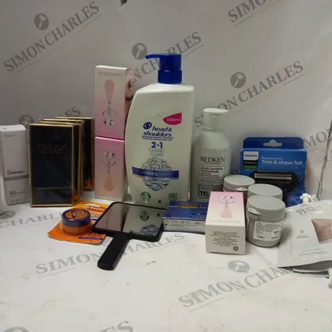 LOT OF HOUSEHOLD ITEMS TO INCLUDE THE ORDINARY GLYCOLIC ACID TONING SOLUTION, ETC