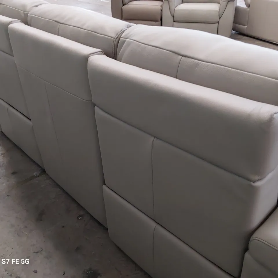 QUALITY ITALIAN DESIGNER ADRIANO POWER RECLINING THREE SEATER SOFA LIGHT GREY LEATHER 