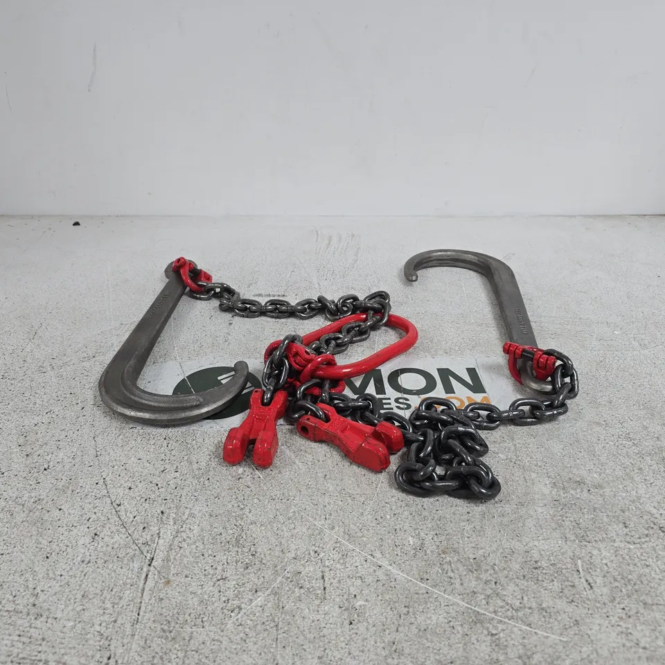 LIFTING CHAIN WITH J HOOKS – WLL 5400 LBS