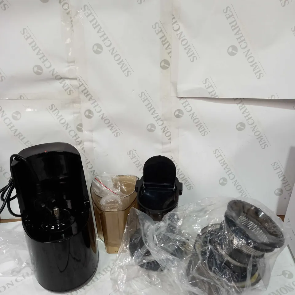 NEBULA GRANDE WHOLE FRUIT COLD PRESS SLOW MASTICATING JUICER
