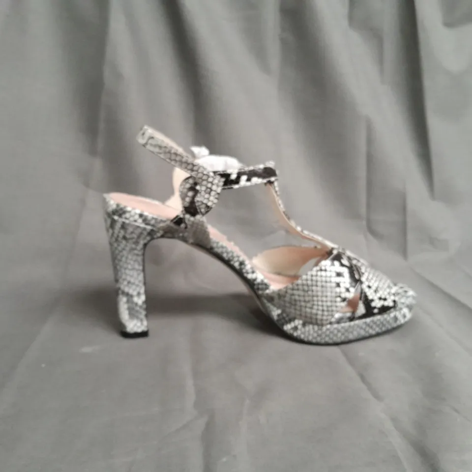 PAIR OF RUTH LANSGFORD HEELED SANDALS SIZE 40 