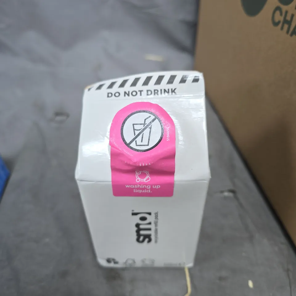 BOX OF APPROXIMATELY 24 SMOL WASHING UP LIQUID