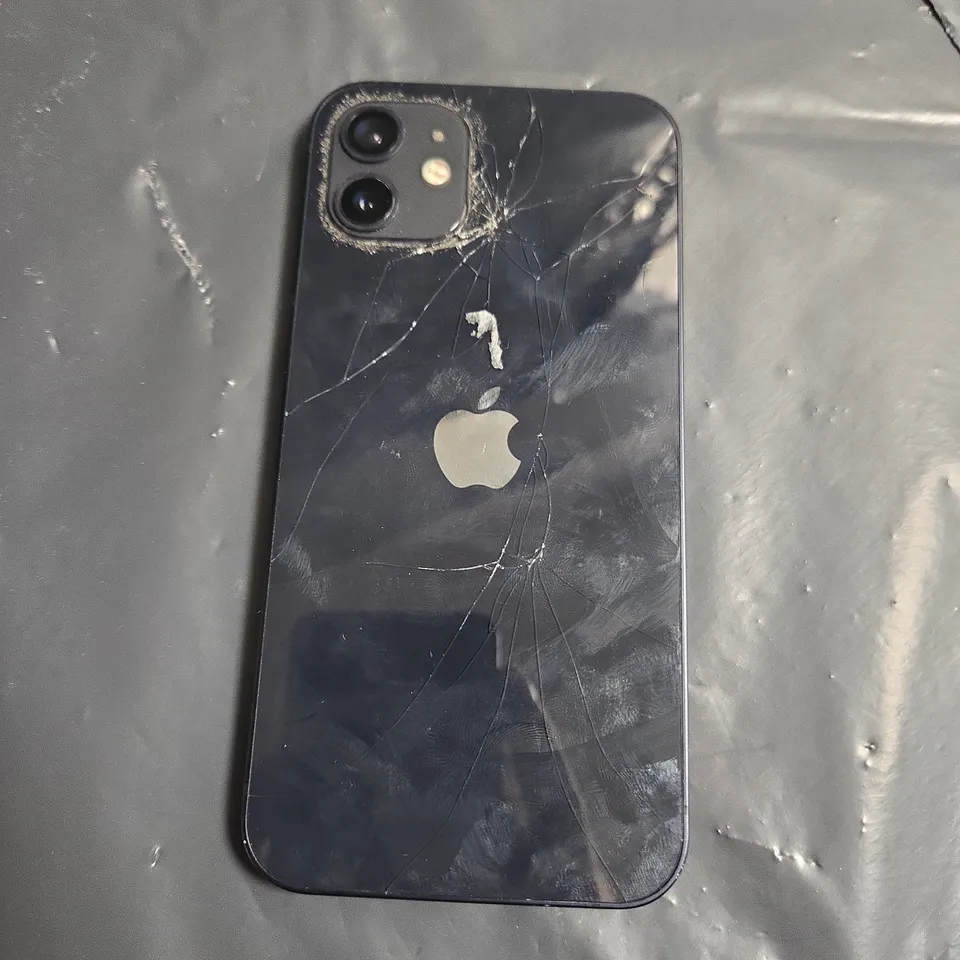APPLE IPHONE SMARTPHONE (MODEL UNSPECIFIED)