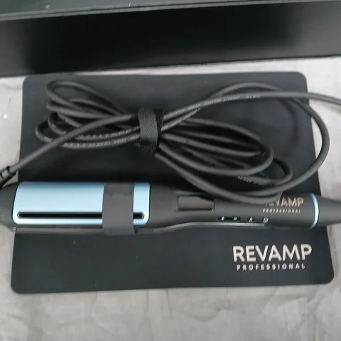 BOXED REVAMP PROGLOSS HYDRO SHIELD SHINE CERAMIC HAIR STRAIGHTENER