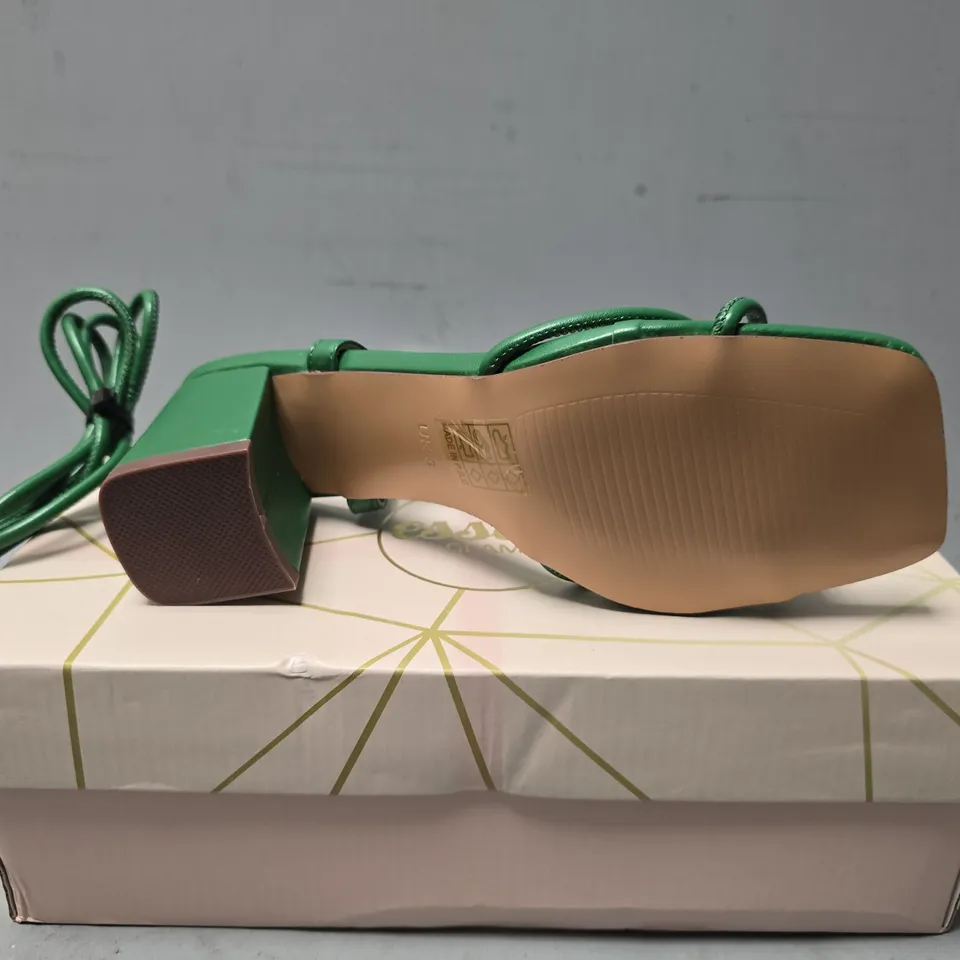 BOXED ESSEX GLAM GREEN SYNTEHTIC LEATHER - UK 3 