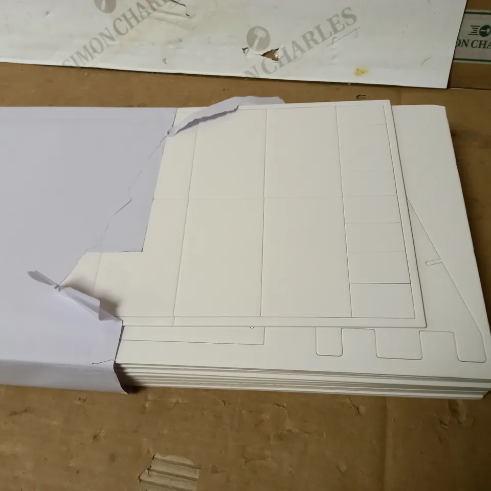 GINGER RAY BALLOON MOSAIC - BABY - WHITE RRP £34.99