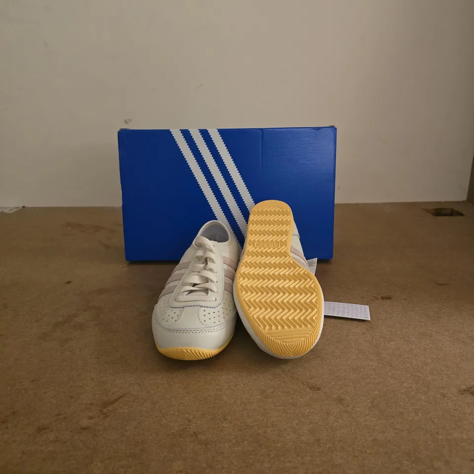 ADIDAS JAPAN WHITE LEATHER SNEAKERS – GUM SOLE UK 6