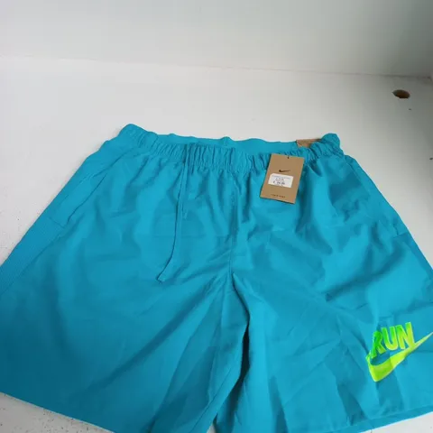 NIKE MEN'S RUNNING SHORTS – TURQUOISE, SIZE M