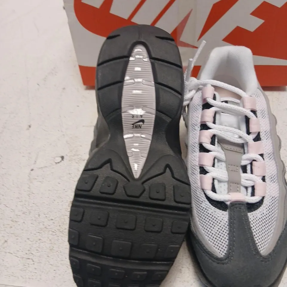 NIKE AIR MAX 95 S (PS) TRAINERS – UK KIDS 13