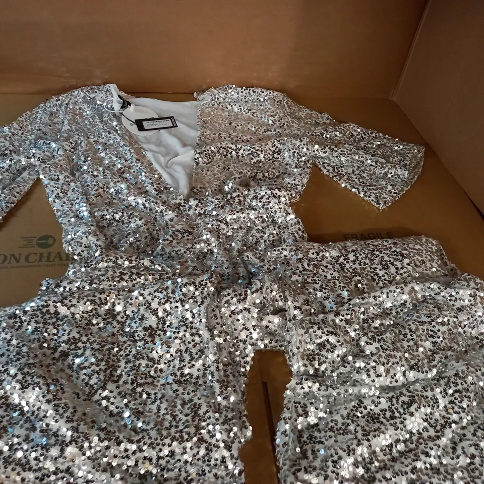 BOOHOO SEQUIN WIDE LEG JUMPSUIT - 16