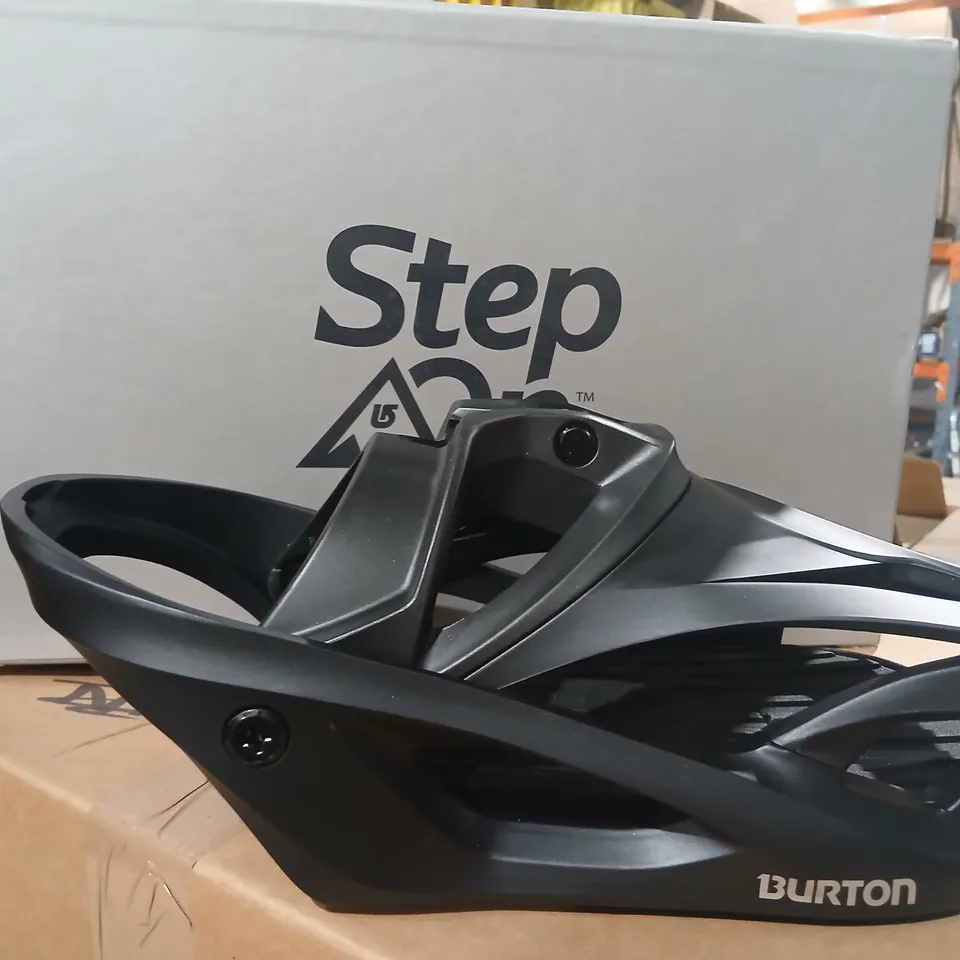 BURTON STEP ON WOMEN'S BINDINGS – SIZE M (UK 4.5–6.5 / US 6.5–8.5) SNOWBOARD BINDINGS