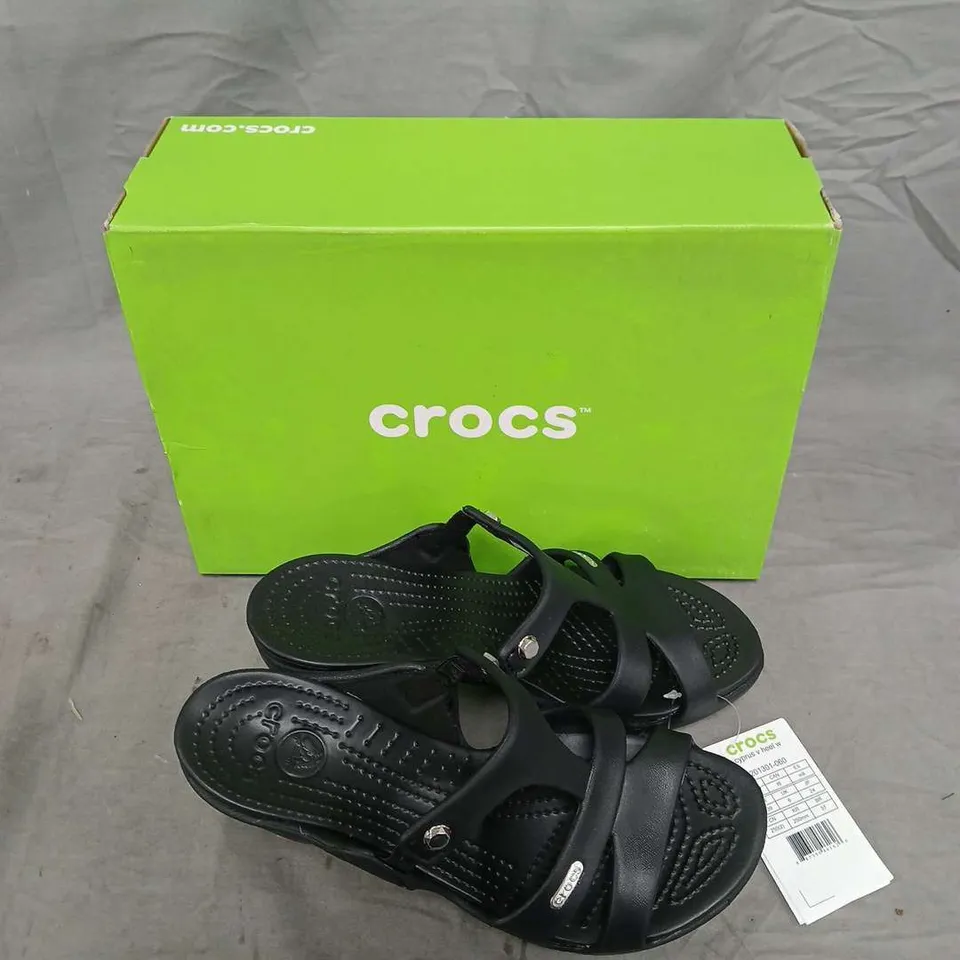 CROCS CYPRUS V HEEL W BLACK SANDALS – UK 6