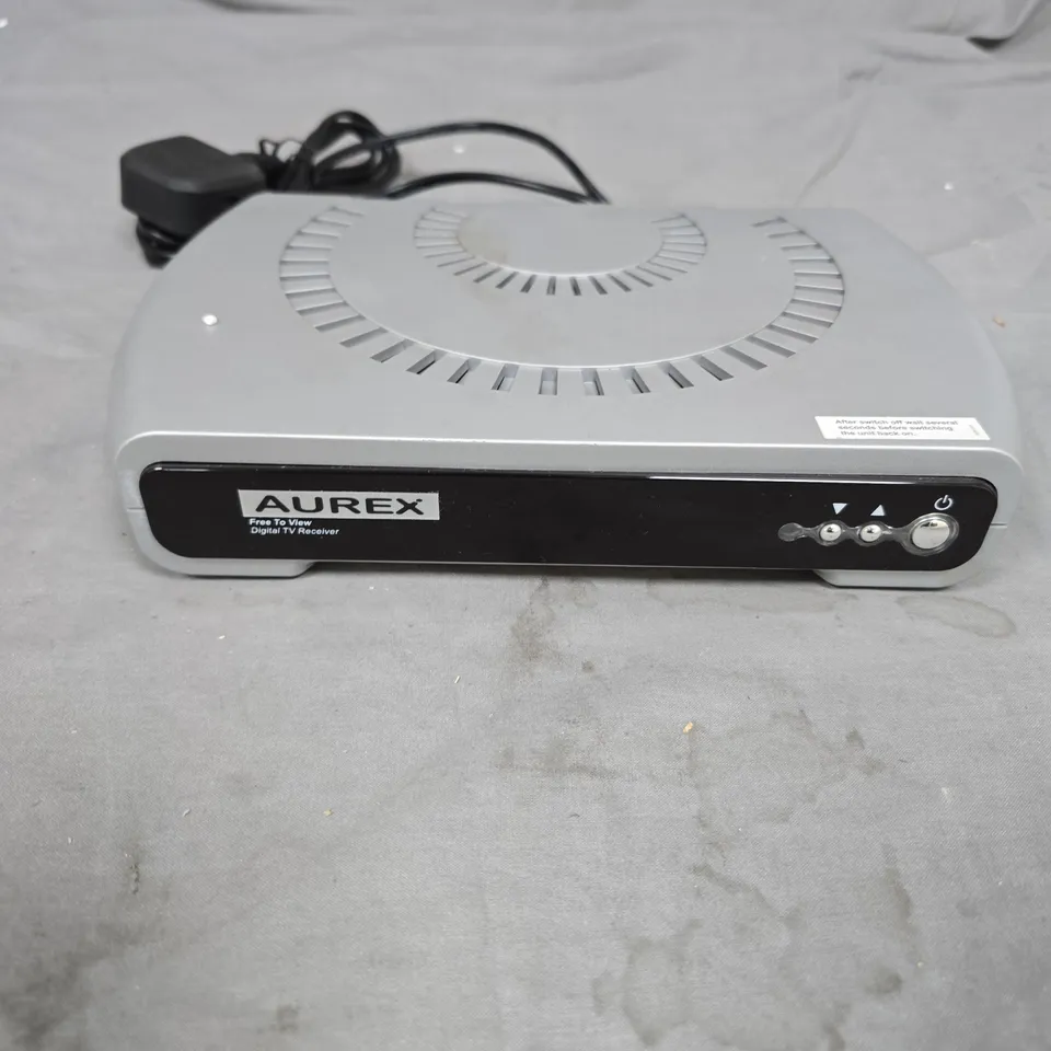 AUREX A2GSTB SET TOP BOX WITH ACCESSORIES