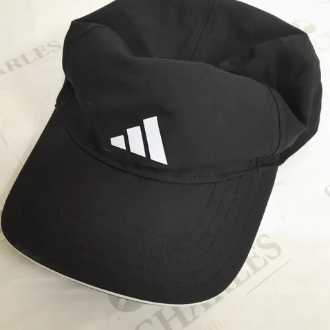 ADIDAS AEROREADY BLACK CAP
