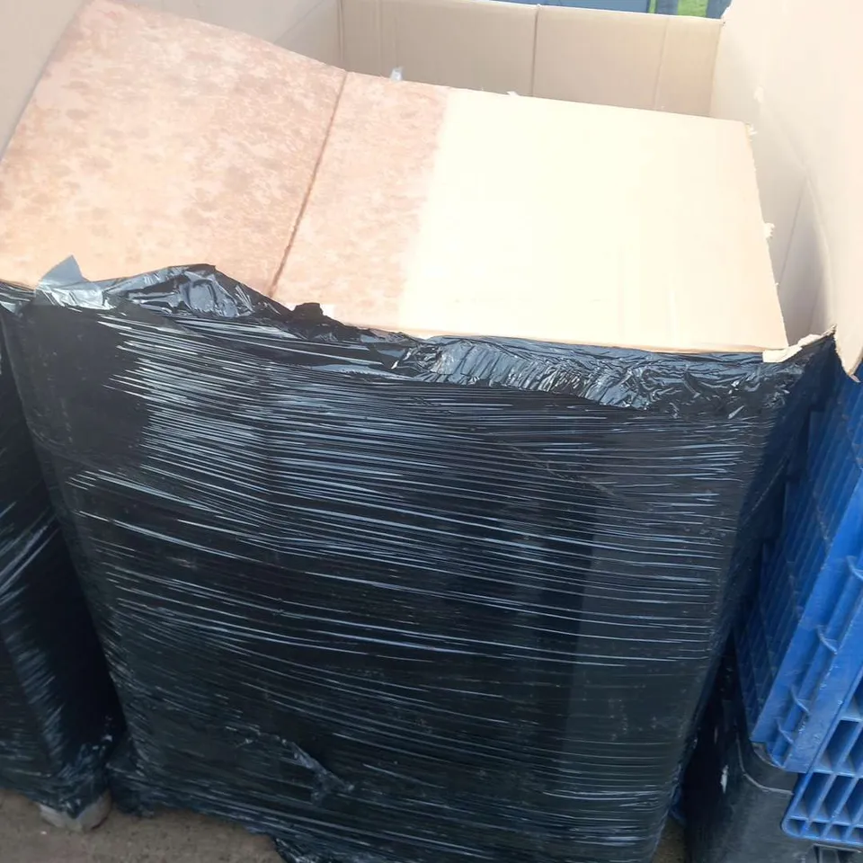 PALLET OF ASSORTED ELECTRICAL DEVICE CASES AND ACCESSORIES