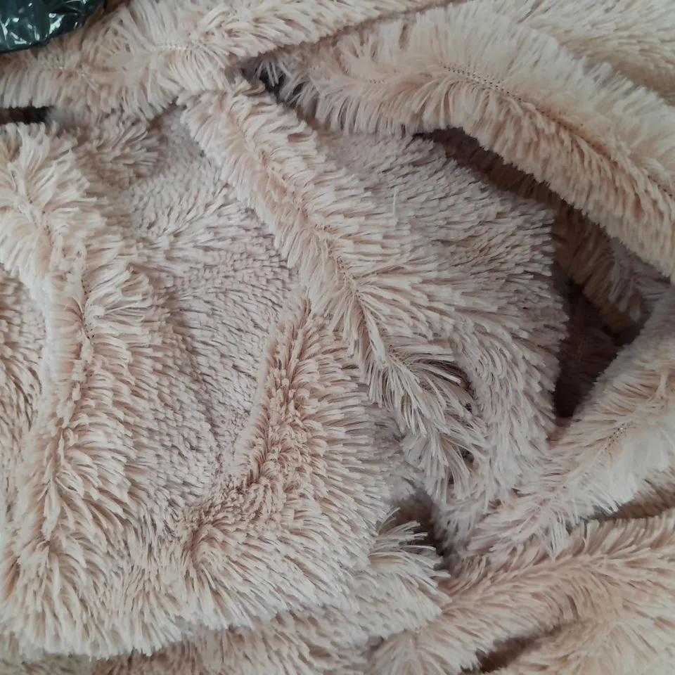 COZEE HOME VELVETSOFT HEATED THROW IN PINK