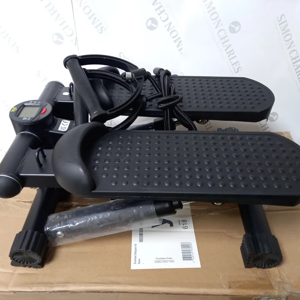 BOXED EVERLAST MINI EXERCISE STEPPER WITH LCD DISPLAY