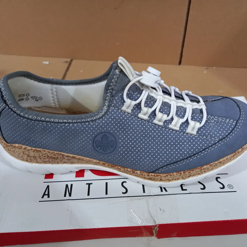 BOXED RIEKER SIZE 6 1/2 BLUE SPORTY SHOE