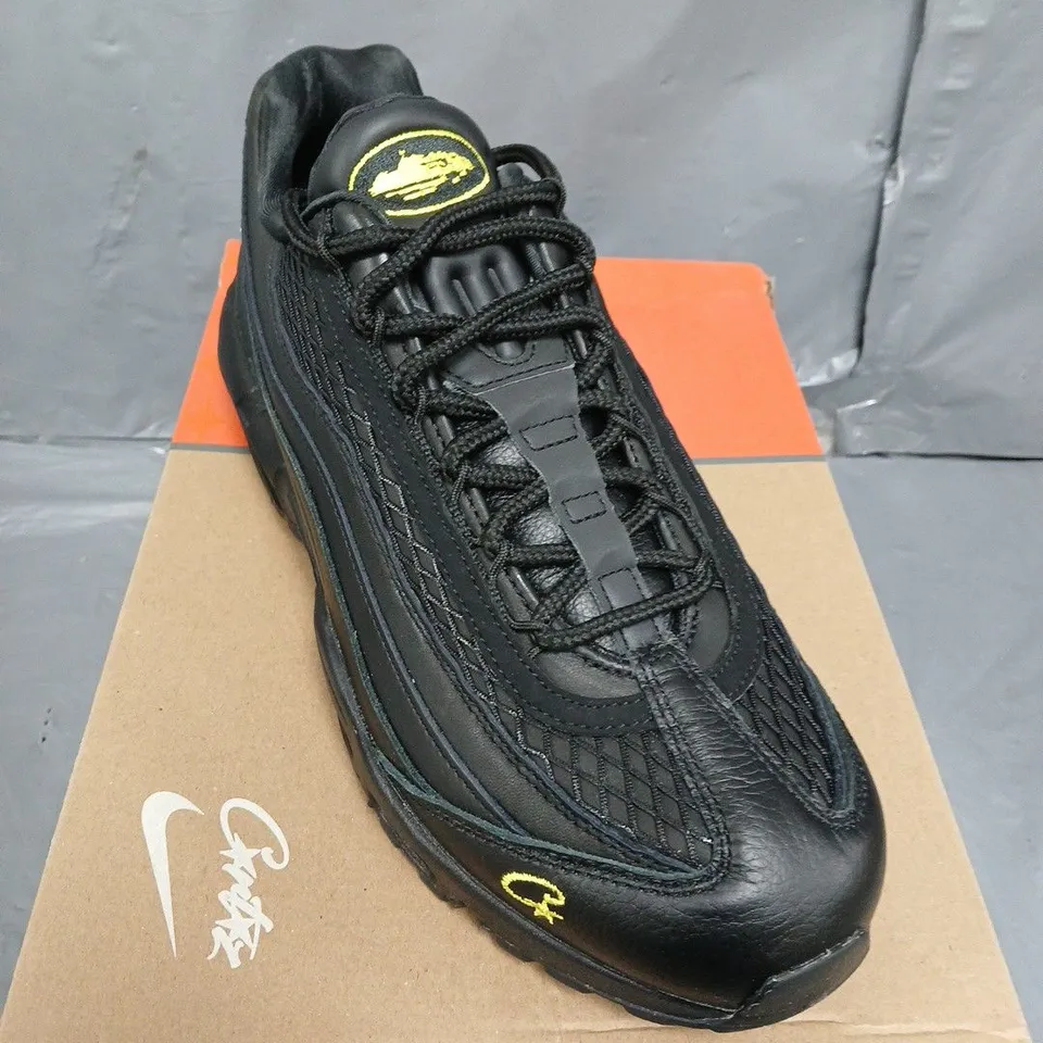 NIKE AIR MAX 95 SP SIZE 10.5