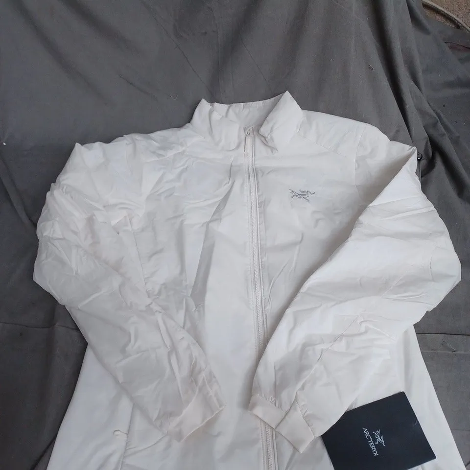 ARC'TERYX WOMEN'S WHITE SHELL JACKET – MEDIUM (M/M)