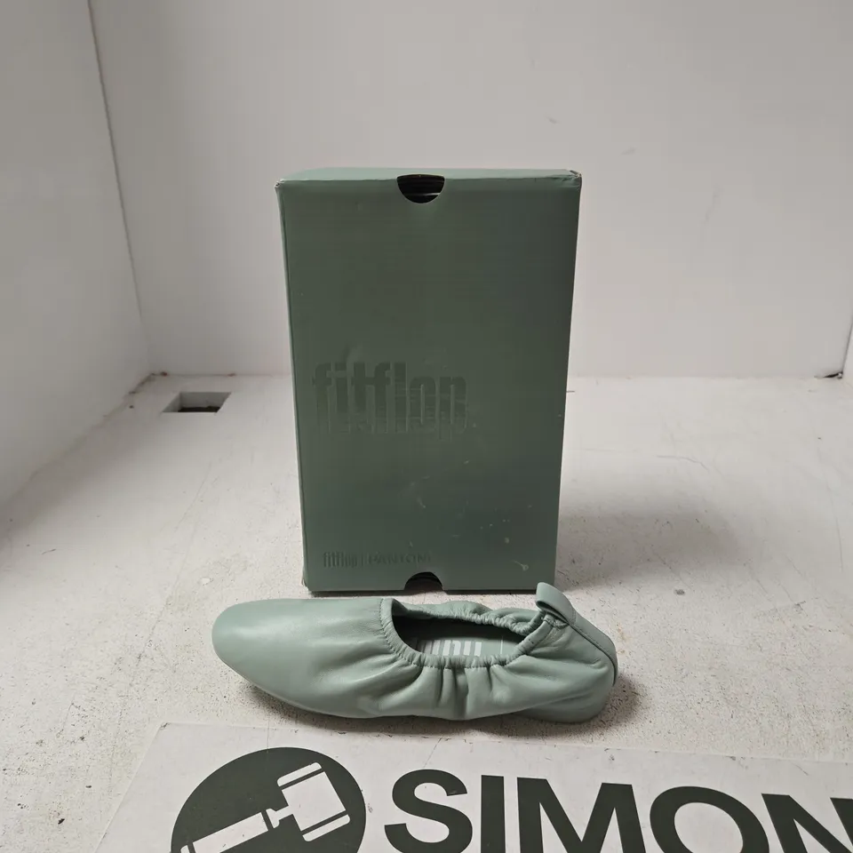 FITFLOP SLIP-ON SHOES – MINT GREEN/GRAY - SIZE 3 