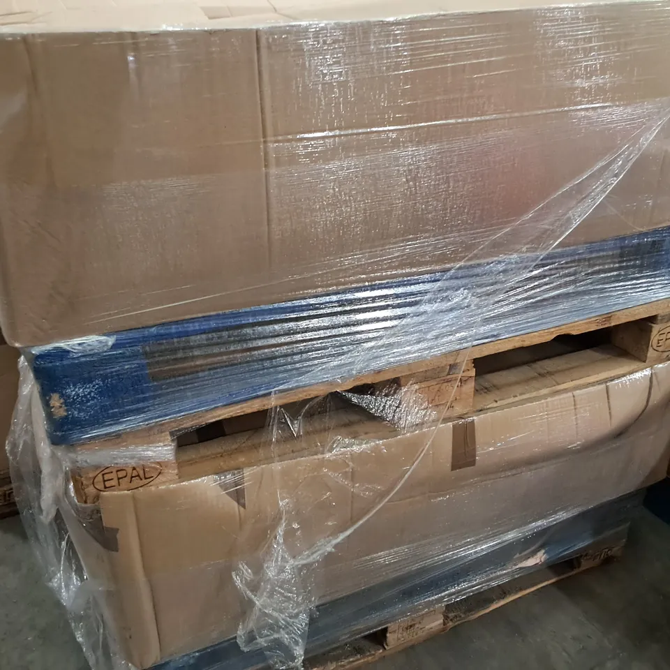 PALLET CONTAINING A LARGE QUANTITY OF 15KG BAGS OF ECO PLAY SAND